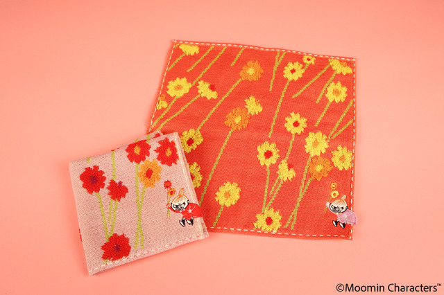 『ムーミン』「ミニタオル お花摘み リトルミイ」（C）Moomin Characters