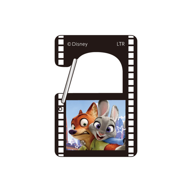 「アクリルカラビナ A」990円（税込）（C）Disney