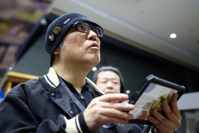 『名探偵コナン』原作者・青山剛昌、USJ「名探偵コナン・ワールド」を訪問