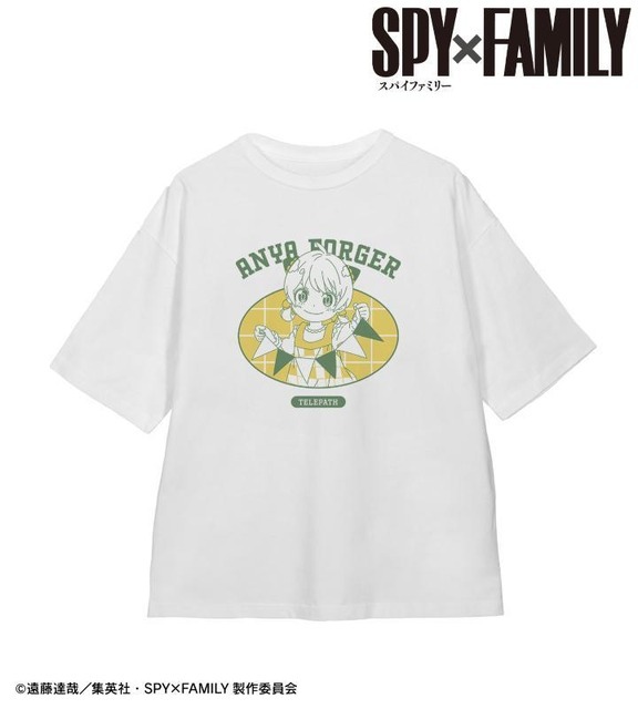 TVアニメ『SPY×FAMILY』「描き下ろし アーニャ・フォージャー ホリデーパーティーver. BIGシルエットTシャツ ver.A」（C）遠藤達哉／集英社・SPY×FAMILY製作委員会