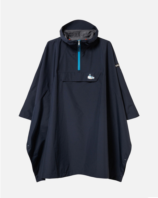＜AIGLE＞と＜ドラえもん＞ カプセルコレクション「タケコプター レインパックポンチョ」（C）Fujiko-Pro