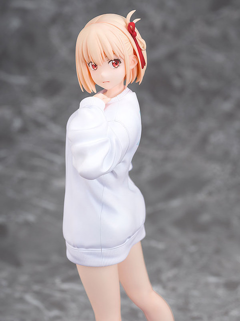 リコリス・リコイル 錦木千束 オーバーサイズトレーナーVer. 1/7スケール 完成品フィギュア