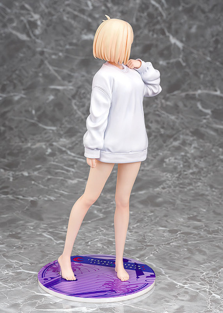 リコリス・リコイル 錦木千束 オーバーサイズトレーナーVer. 1/7スケール 完成品フィギュア