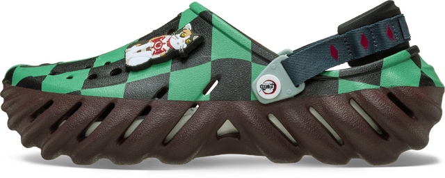 アニメ『鬼滅の刃』× Crocs「炭治郎 エコー クロッグ」（C）吾峠呼世晴/集英社・アニプレックス・ufotable