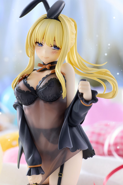 KDcolle「『この素晴らしい世界に祝福を！』ダクネス 原作版 ネグリジェver.」（C）暁なつめ・三嶋くろね　発行：株式会社KADOKAWA
