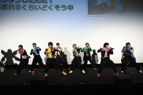 佐倉綾音 スクリーンがたくさんの 楽しい で溢れている 吉田鋼太郎 釘宮理恵と共にボイメン生ライブにも大興奮 劇場版 シンカリオン 完成披露上映会 レポート 8枚目の写真 画像 超 アニメディア