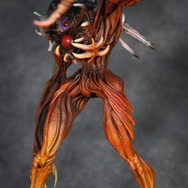 ヱヴァ新劇場版」“第4の使徒”がN2地雷攻撃の中を進撃― ハイクオリティ