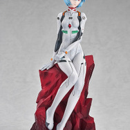 エヴァ」レイ、アスカが1/7スケールフィギュアになって登場