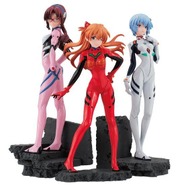 シン・エヴァンゲリオン劇場版」レイ、アスカ、マリの“カプセル