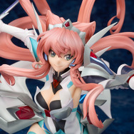 戦姫絶唱シンフォギア」マリア・カデンツァヴナ・イヴのフィギュア