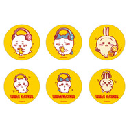 ちいかわ×タワレコ」コラボ決定！ ヘッドホンを付けて「フフッ