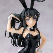 青ブタ」桜島麻衣、最新“バニーガール”フィギュア登場！ 手に取り