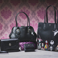 ナイトメアー・ビフォア・クリスマス」×“ANNA SUI”の新アイテムが美麗
