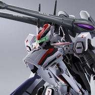 VF-25F トルネードメサイアバルキリー （早乙女アルト機） リバイバルVer Amazon.co.jp: DX超合金 VF-25F トルネードメサイアバルキリー