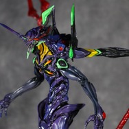 ヱヴァ新劇場版:Q」フォースインパクトを発動させる第13号機が