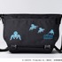 『攻殻機動隊S.A.C.』×Manhattan Portage「NY Messenger Bag JR Flap Zipper Pocket」（C）士郎正宗・Production I.G／講談社・攻殻機動隊製作委員会