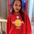 ハードロックカフェ 「Hello Kitty Collection」大阪2店舗 Hello Kitty Crewneck Sweatshirt　着用イメージ