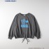 「ANGEL BLUE」×「Right-on」プリントミニ裏毛プルオーバー 各4,490円（税込）