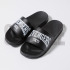 「REVENGERS SLIDE SANDAL」3,850円（税込）（C）和久井健・講談社／アニメ「東京リベンジャーズ」製作委員会