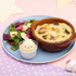 はぴだんぶい わいわいクッキングカフェ「スイーツ工房のアップルパイ？」（C）2023 SANRIO CO., LTD. APPROVAL NO. L636689