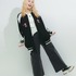 BOCCHI THE ROCK! × CONVERSE TOKYO【HUMAN ROBOT】「廣井きくり」OVERSIZE SOUVENIR JACKET　モデル：青山吉能（C）はまじあき／芳文社・アニプレックス