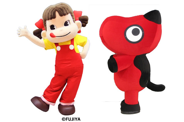 ペコちゃんが赤べこに!? 「ミルキー」スイーツが楽しめるカフェ「ペコ
