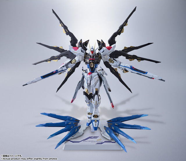 L BUILD ストライクフリーダムガンダム2015 どんなに苦しくても、変わらない世界は嫌なんだ！」ストライク