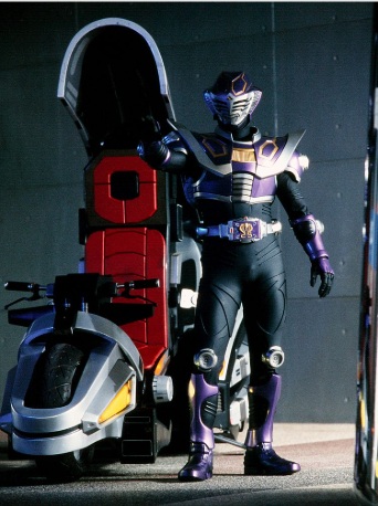 浅倉威/仮面ライダー王蛇役:萩野崇